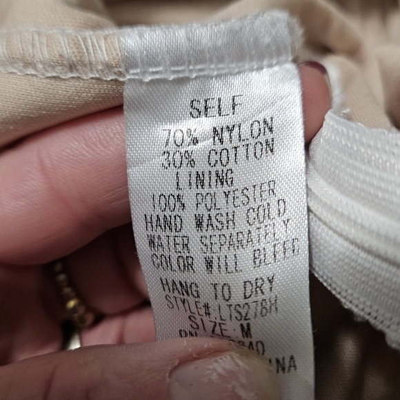 L’ATISTE White Lace Two-Piece Set – Crop Top & Mini Skirt. Size Medium - Picture 3 of 16